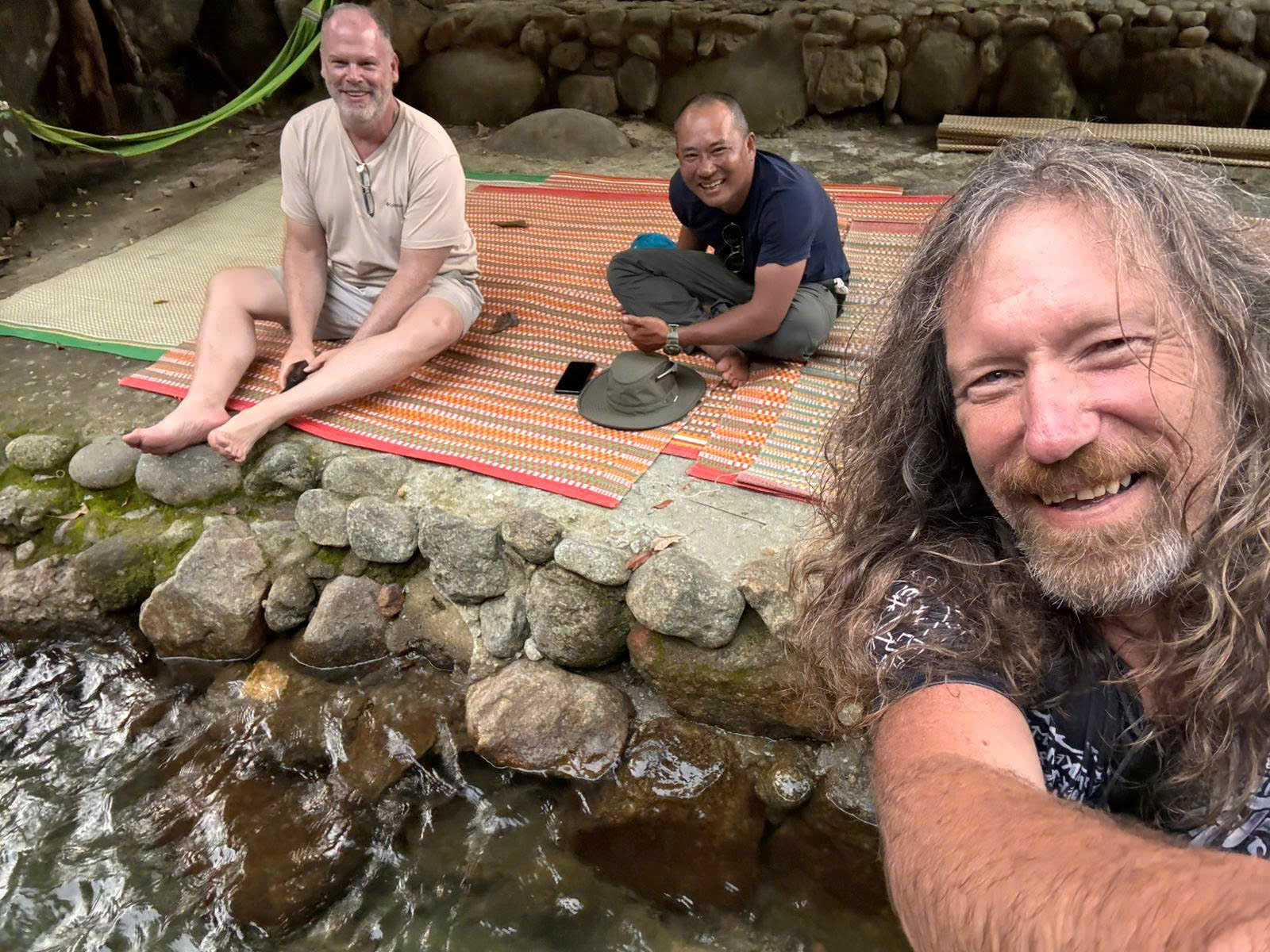 hai-van-pass-jeep-tour-vietnam-explore (2)