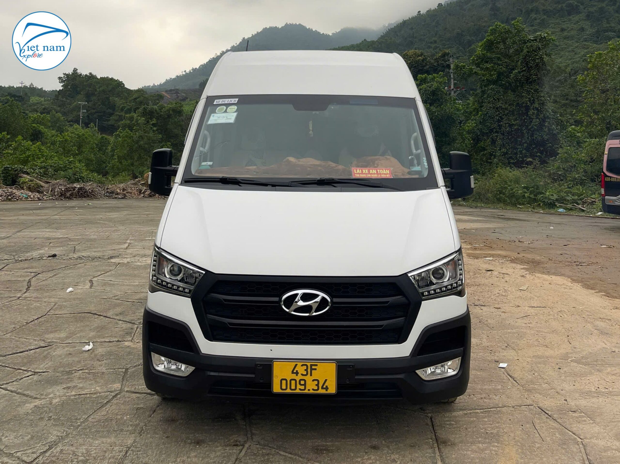 Thuê Xe Đi Bà Nà Hills Từ Đà Nẵng & Hội An – Xe Riêng Khứ Hồi