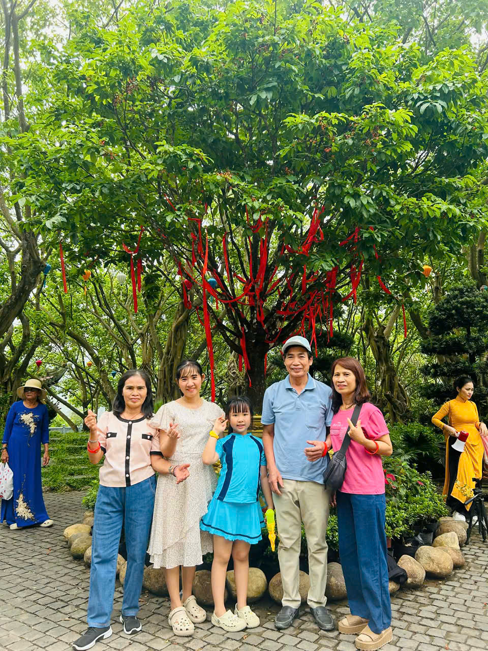 du-lich-suoi-khoang-nong-nui-than-tai (12)