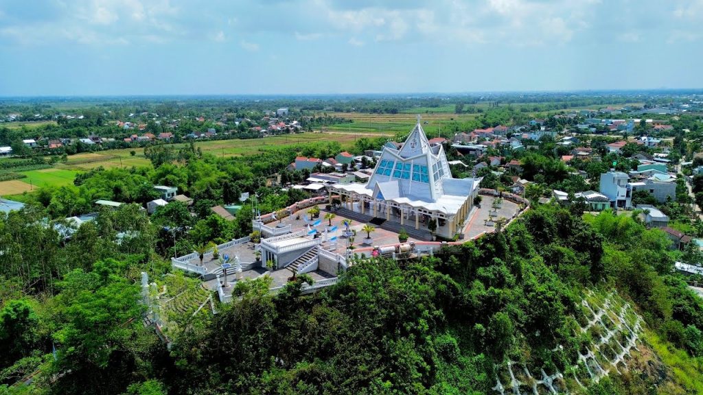 Trung Tâm Thánh Mẫu Núi Trà Kiệu nhìn từ trên cao